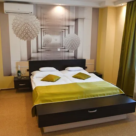 Hotel Wellness *
